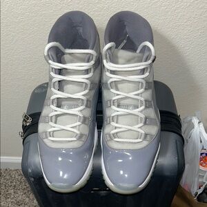 Air Jordan 11 Retro Cool Grey Sneakers